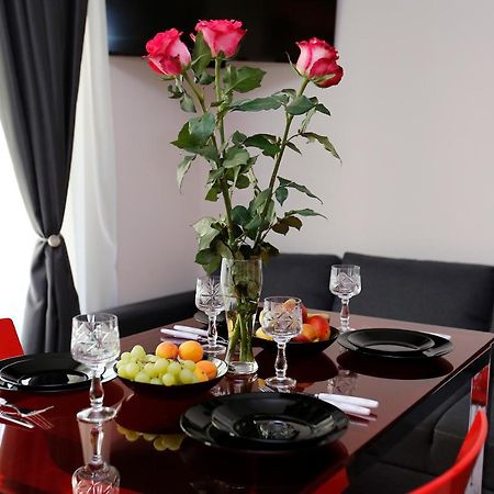 בורגאס Deluxe 2 Studios City Center מראה חיצוני תמונה
