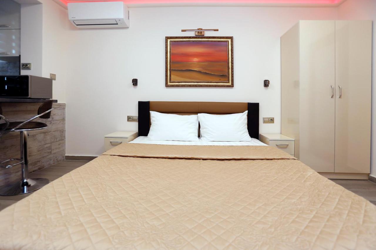 בורגאס Deluxe 2 Studios City Center מראה חיצוני תמונה