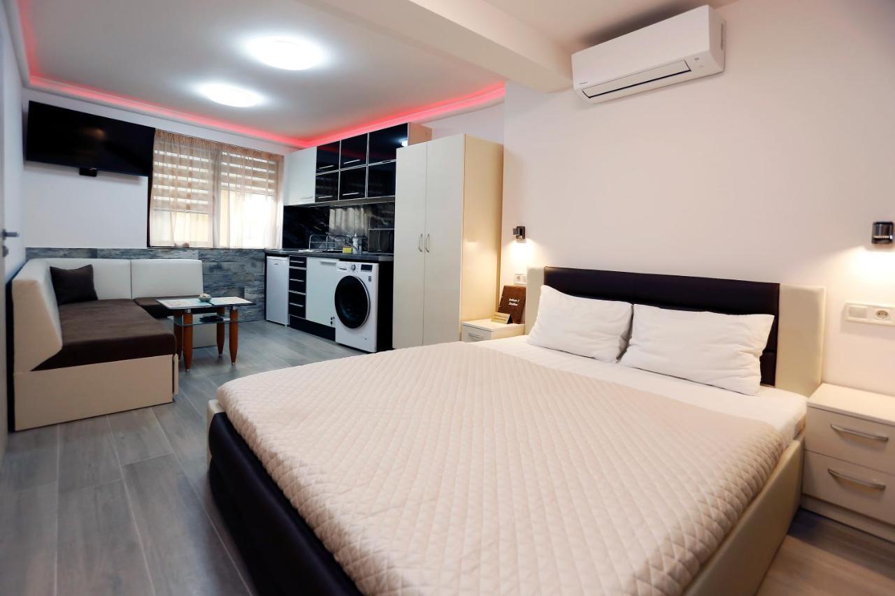 בורגאס Deluxe 2 Studios City Center מראה חיצוני תמונה