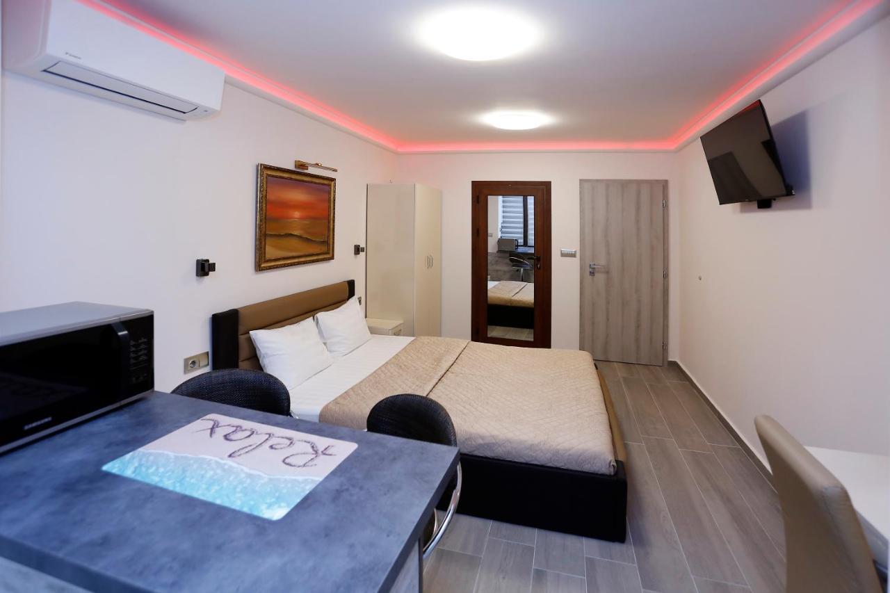 בורגאס Deluxe 2 Studios City Center מראה חיצוני תמונה