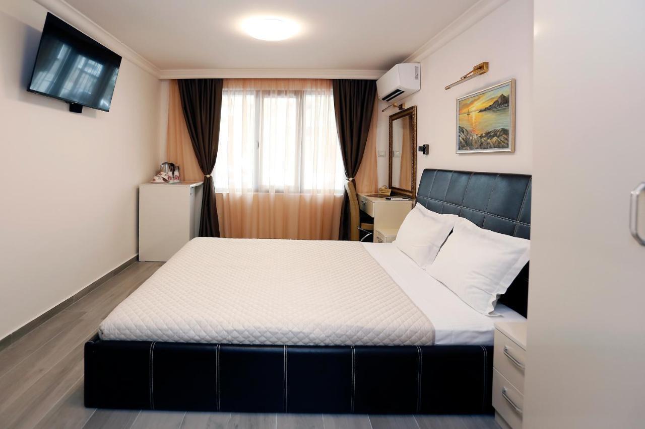 בורגאס Deluxe 2 Studios City Center מראה חיצוני תמונה