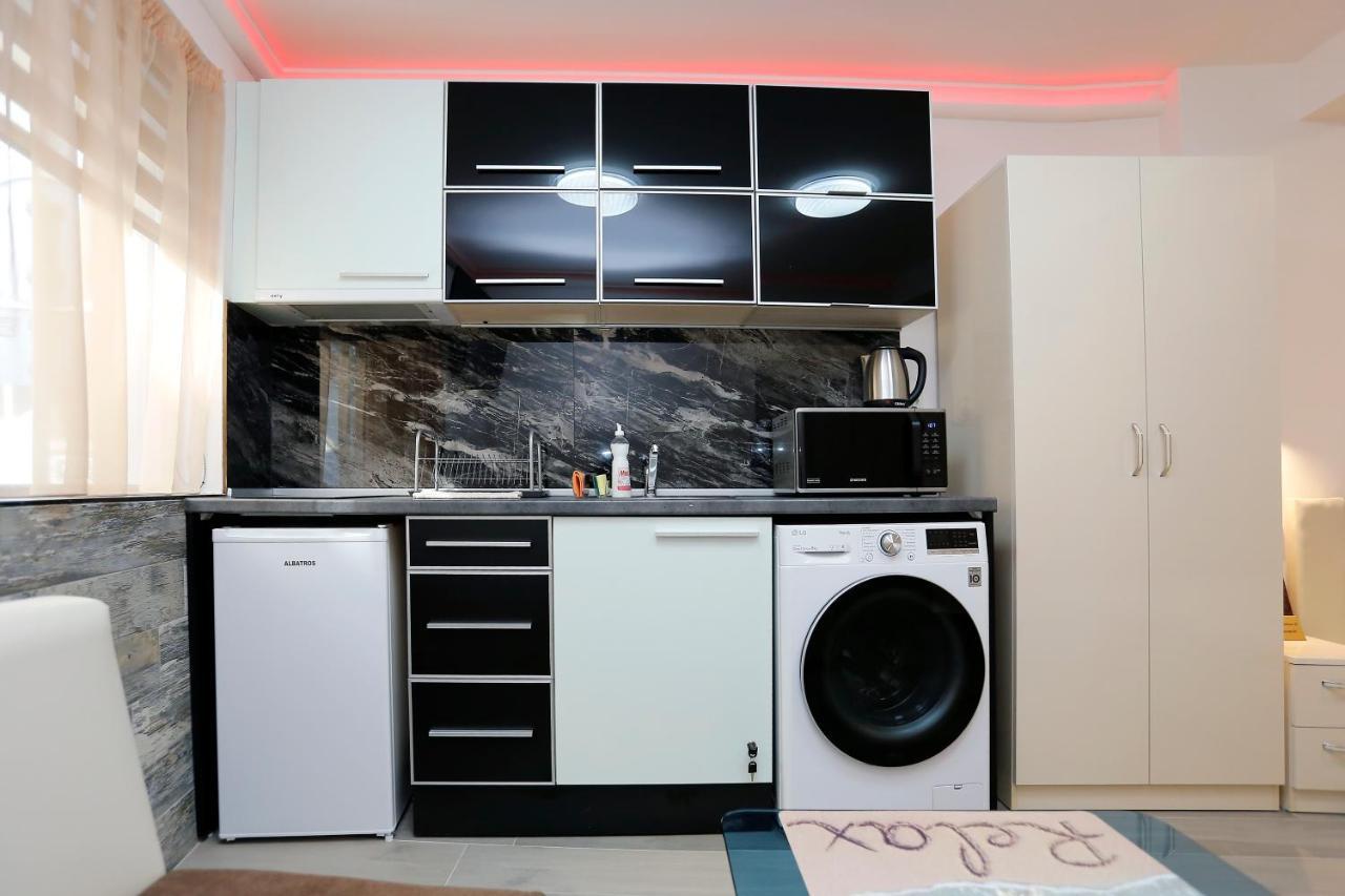 בורגאס Deluxe 2 Studios City Center מראה חיצוני תמונה
