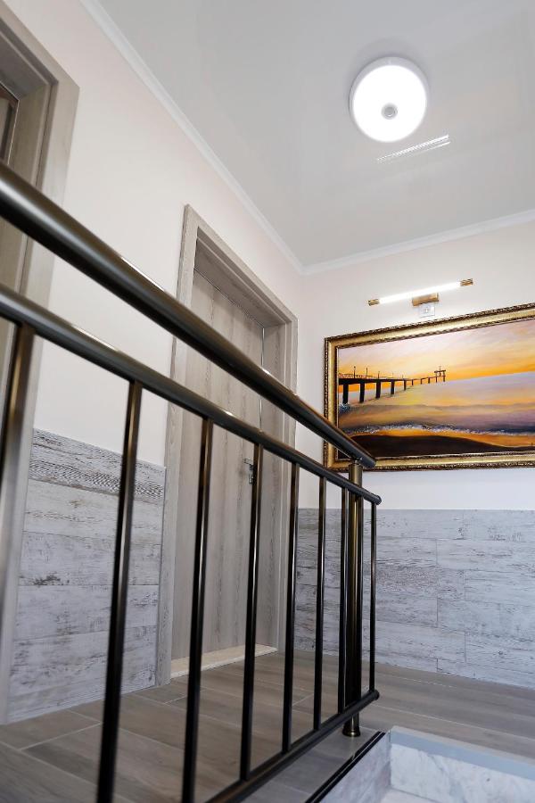 בורגאס Deluxe 2 Studios City Center מראה חיצוני תמונה