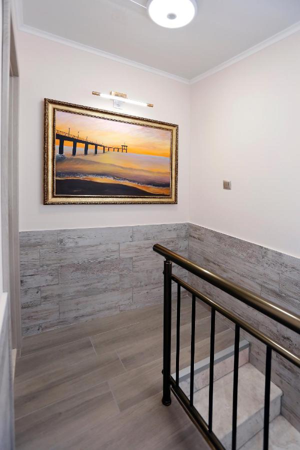 בורגאס Deluxe 2 Studios City Center מראה חיצוני תמונה
